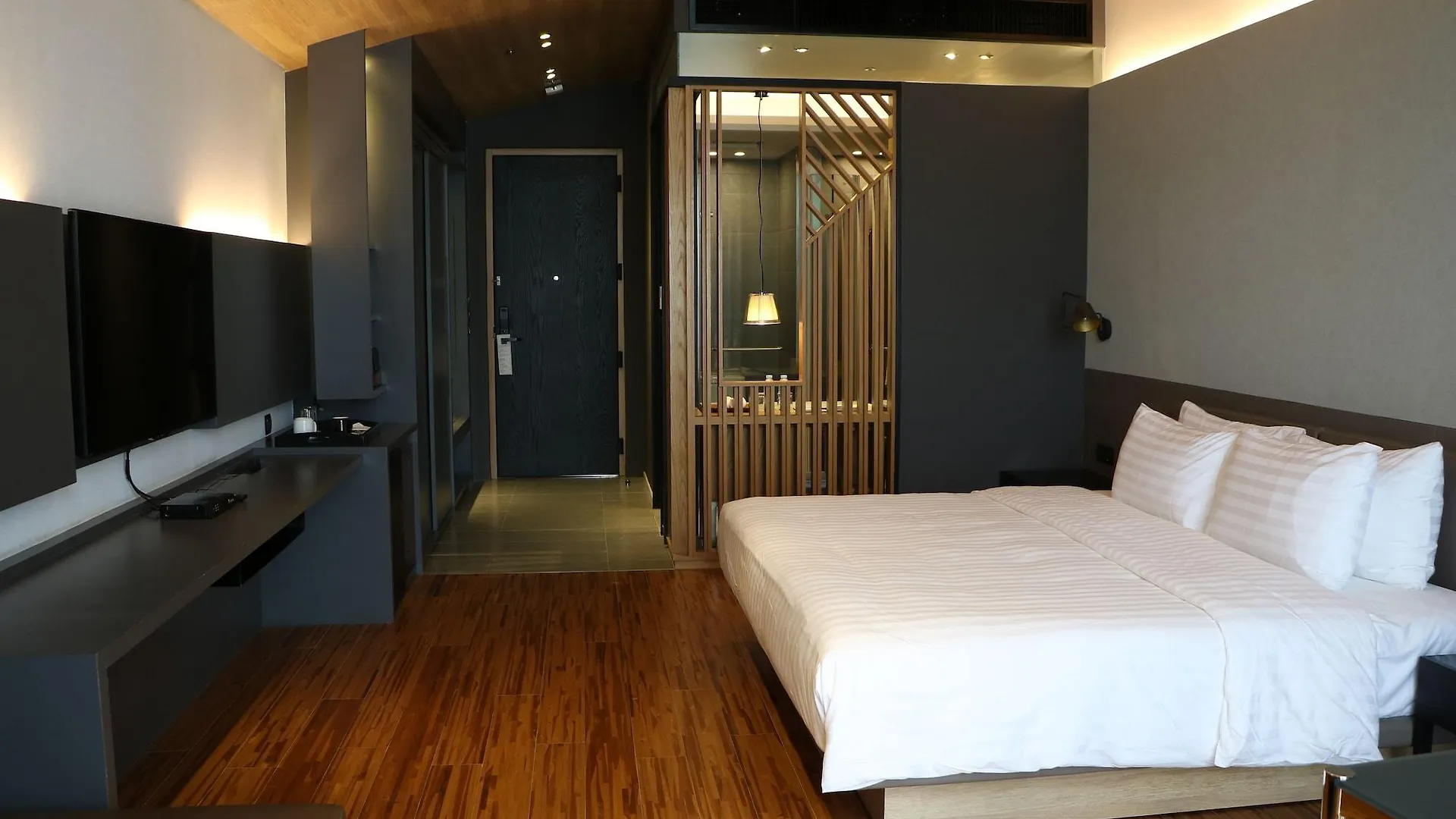 Midori Clark Hotel And Casino Clark Field 5*,  Philippinen