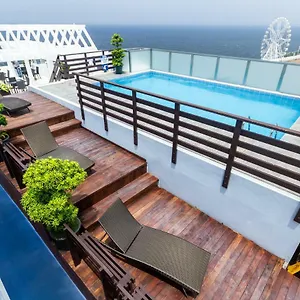 Microtel By Wyndham Mall Of Hotel
